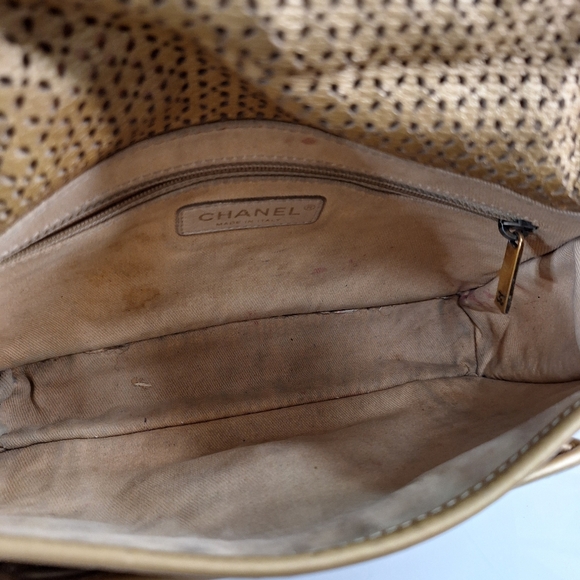 Chanel Gold Woven Women's Bag - Picture 11 of 14